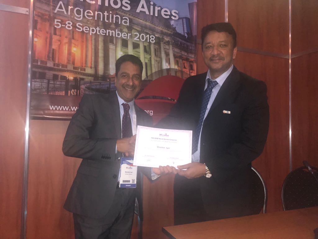 Dr Sm Balaji Presenting The Certificate Of Excellence To Dr Shankar Iyer At The Completion Of His Lecture At The Plenary Session
