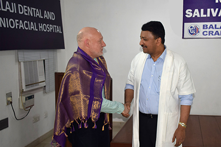 Dr SM Balaji honours Professor Mark Boyd, Professor of Molecular Oncology, Department of Molecular and Clinical Cancer Medicine, University of Liverpool