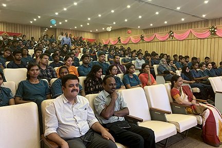 Tooth to Skull keynote lecture at 7th STAR Summit in Saveetha Dental College 1 Dr Sm Balaji’s Keynote Lecture Had The Audience In Rapt Attention Listening To Him Describe His Surgeries