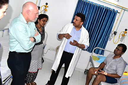 Dr Sm Balaji’s Tour Of The Hospital Included Ward Rounds Where The Visitors Met With Patients Currently Undergoing Treatment